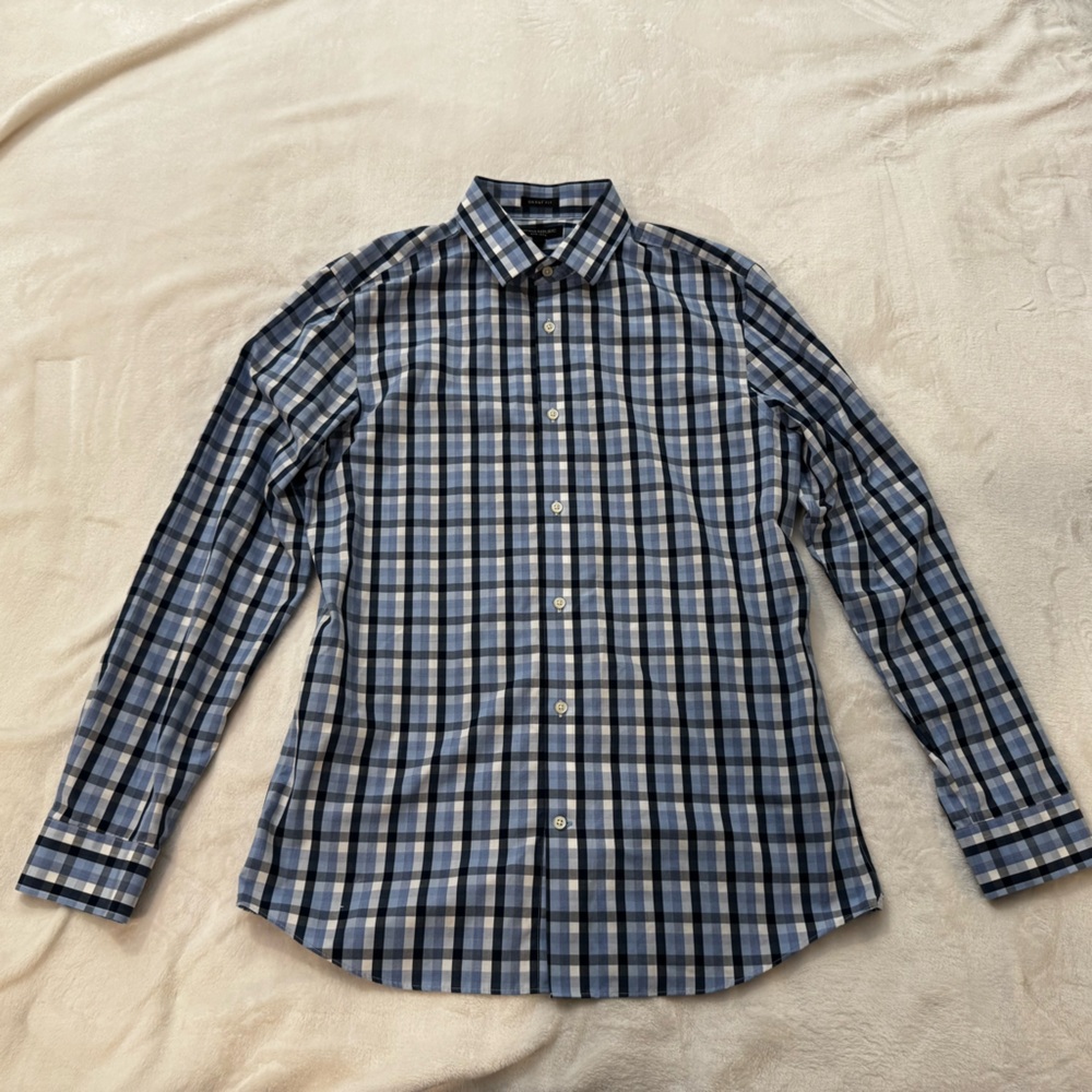 Men’s Large Grant Fit Long Sleeved Blue White Plaid  Banana Republic Dress Shirt